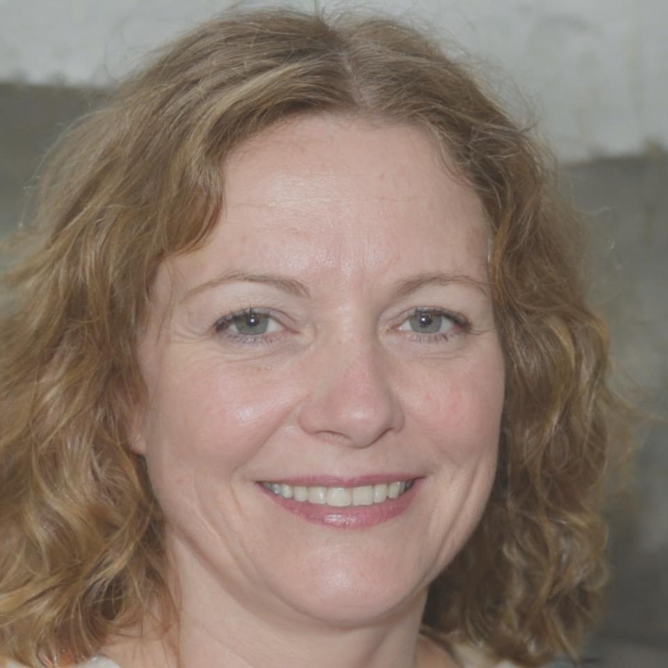 Linnéa Holmqvist - Technische Support-Spezialistin